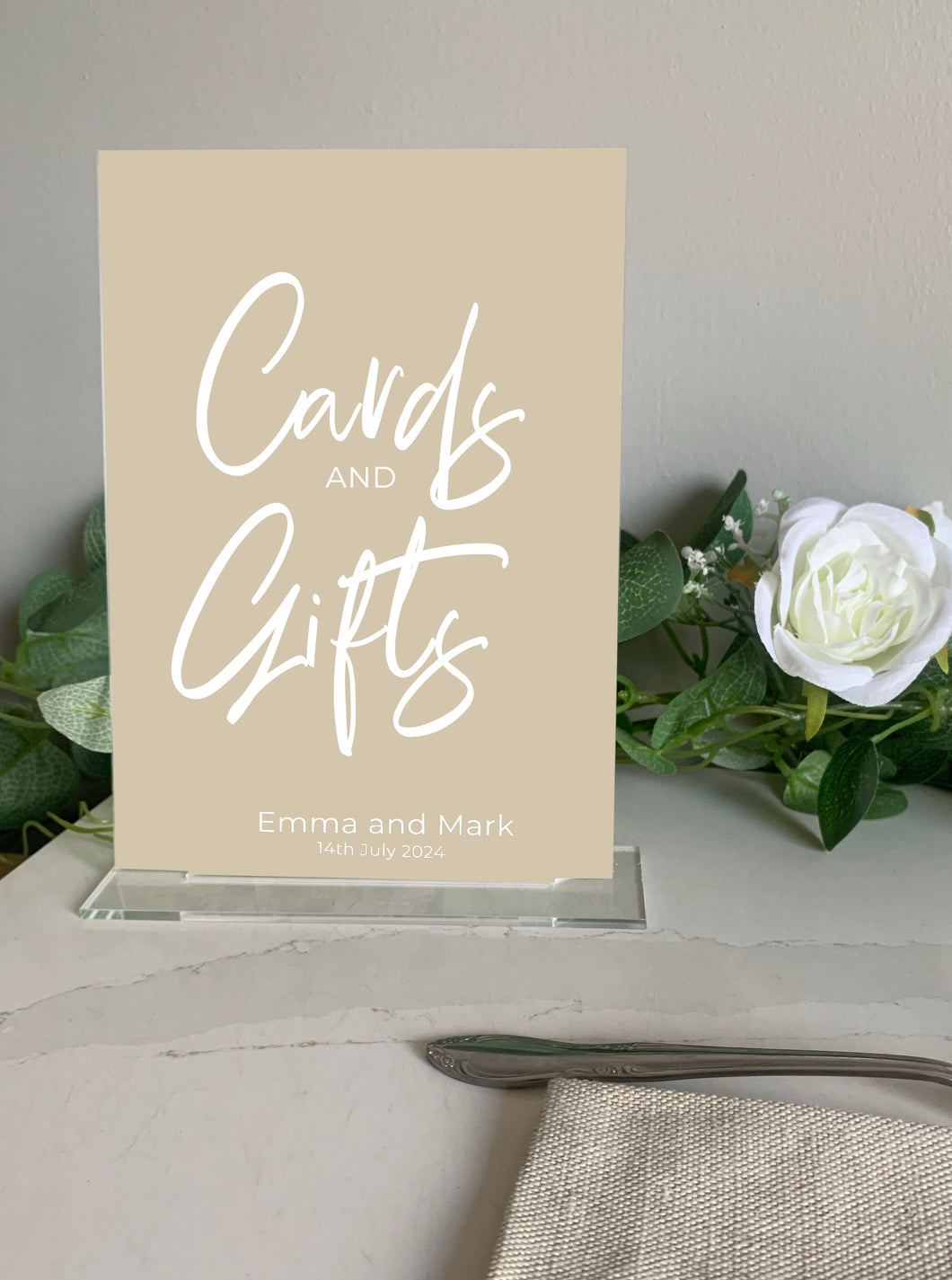 Cards and Gifts Freestanding Luxury Acrylic Wedding Table Sign